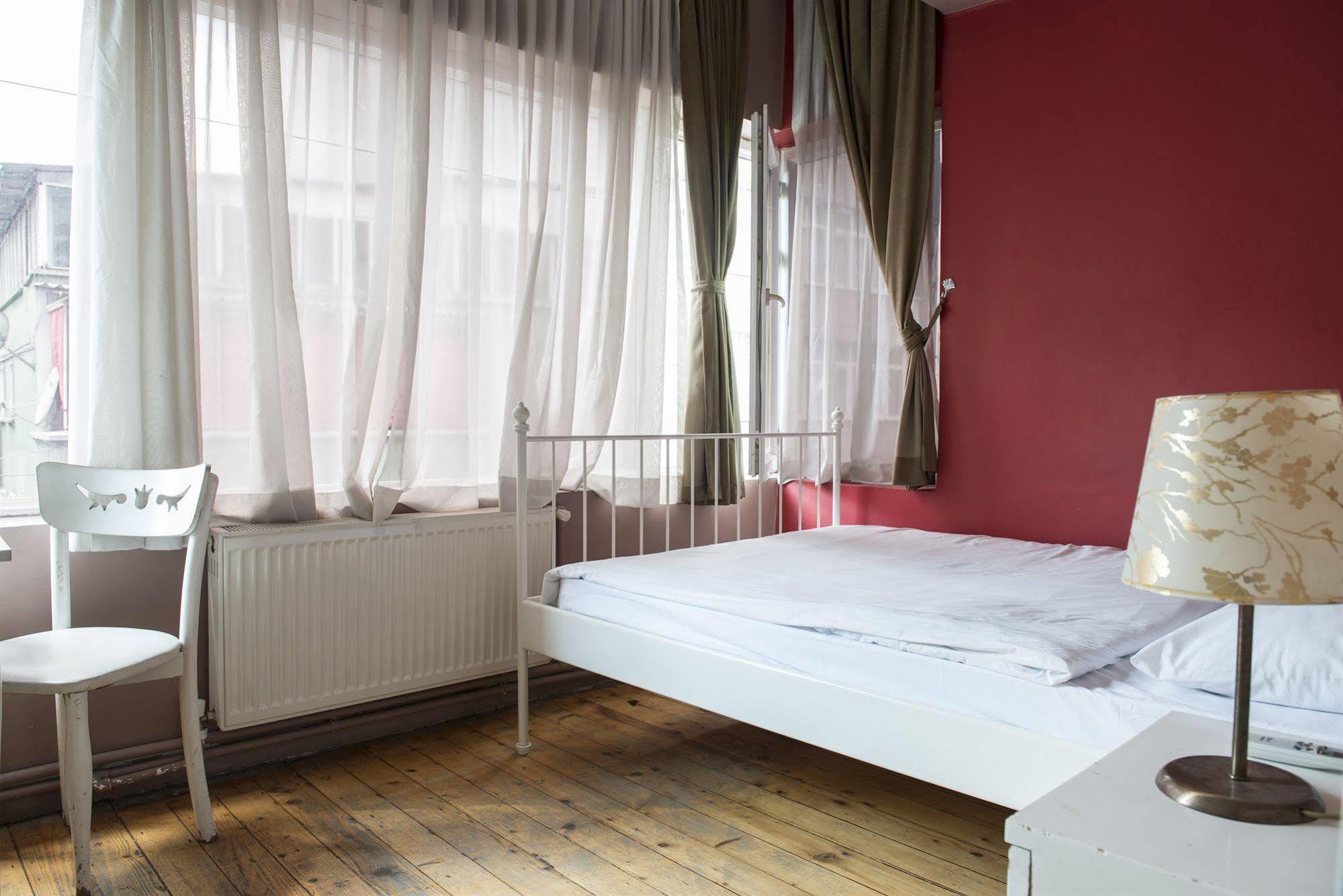 Cheers Midtown Hostel Provincia di Provincia di Istanbul Esterno foto