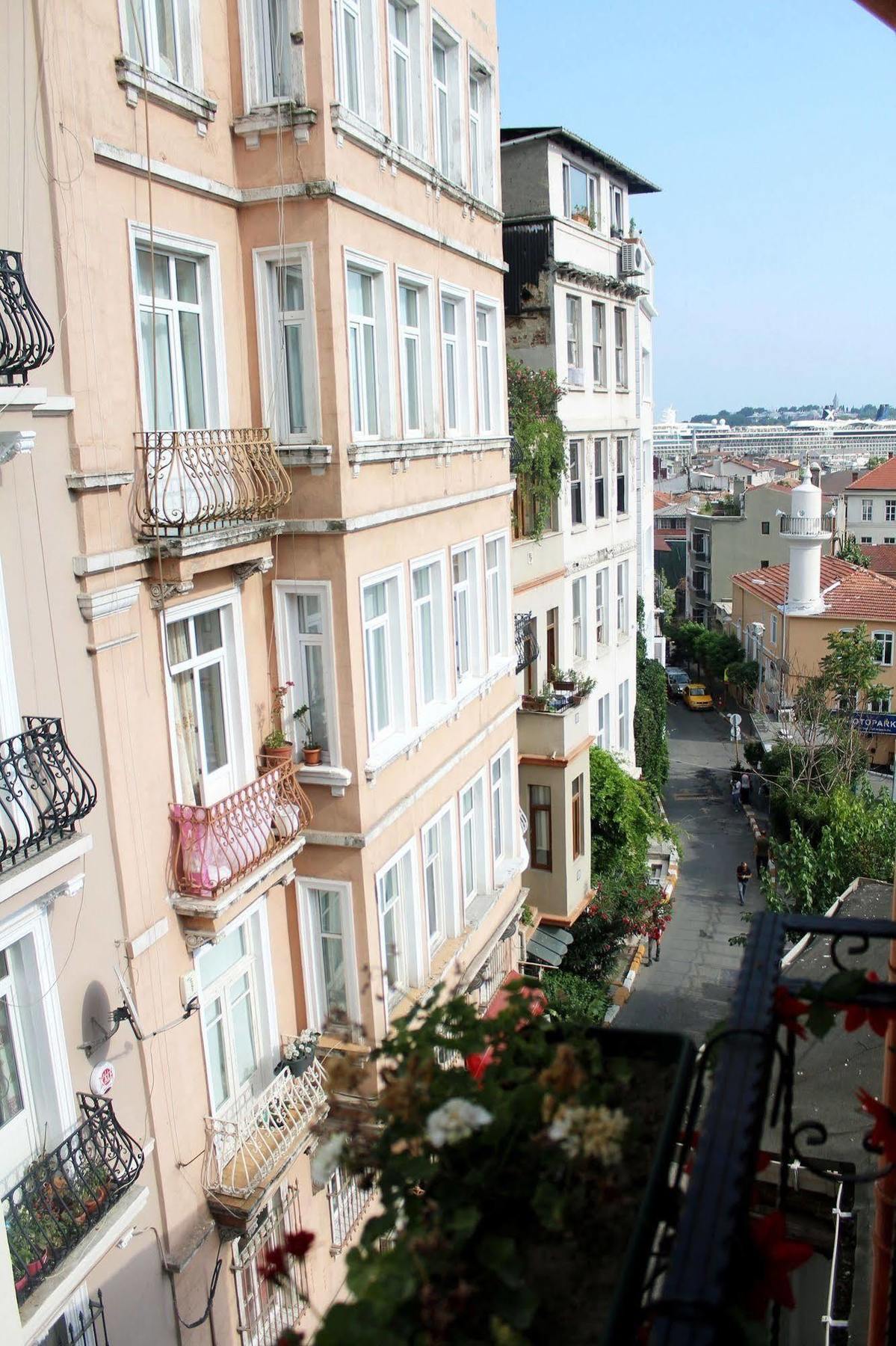 Cheers Midtown Hostel Provincia di Provincia di Istanbul Esterno foto